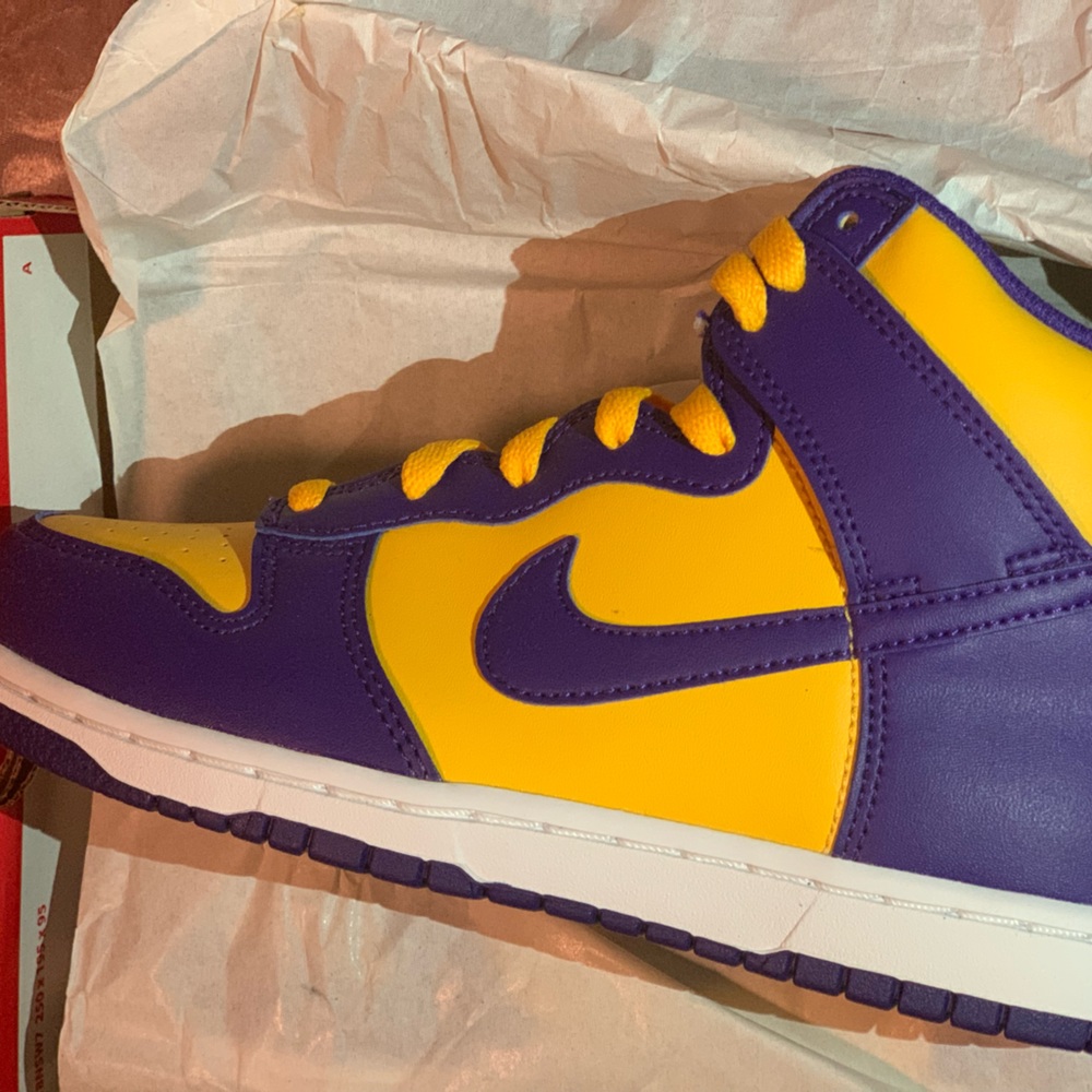 Kids Nike Dunks LA Laker colors!!!!